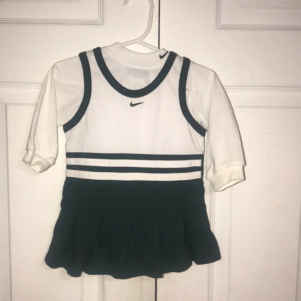 NWT Infant Girl’s 2-PC Cheerleader Outfit